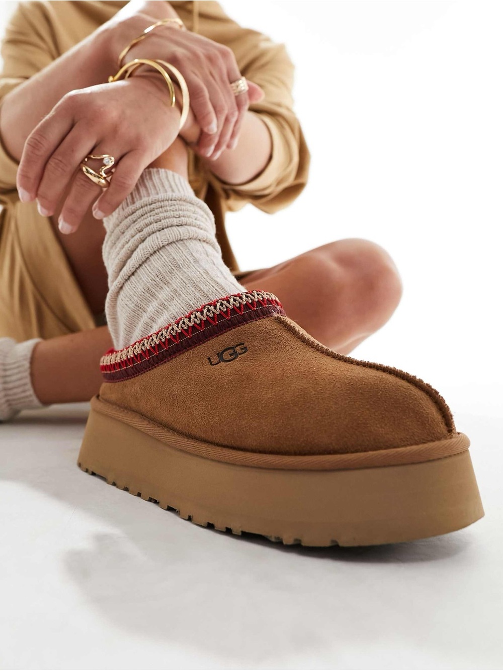 UGG Tazz shearling lined platform shoes in chestnut